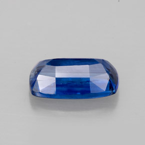 3.55カラットの天然ブルーカイヤナイト（11.6×7 mm・クッションカット）