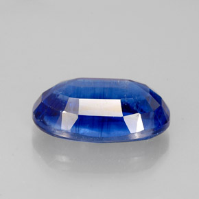 2.93カラットの天然ブルーカイヤナイト（10.9×6.6 mm・オーバルカット）
