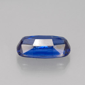 1.80カラットの天然ブルーカイヤナイト（9.5×5.2 mm・クッションカット）