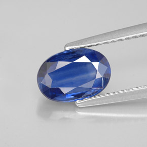 2.38カラットの天然ブルーカイヤナイト（9.6×6.6 mm・オーバルカット）
