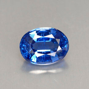 1.72カラットの天然ブルーカイヤナイト（8.1×6.1 mm・オーバルカット）