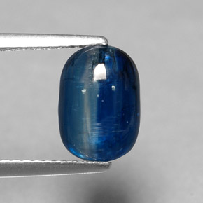 2.91カラットの天然ブルーカイヤナイト（9.4×6.7 mm・透明）