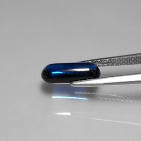1.74カラットの天然ディープブルーカイヤナイト、透明、透明/半透明