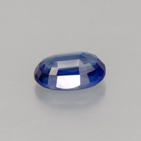 1.12カラットの天然ブルーカイヤナイト（7.3×5 mm・オーバルカット）
