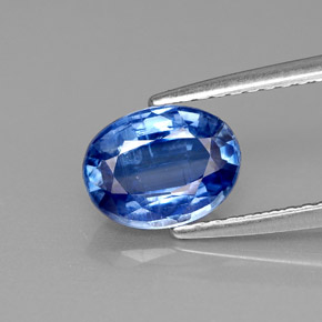 1.57カラットの天然ブルーカイヤナイト（8.2×6.2 mm・オーバルカット）