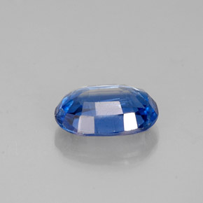 1.04カラットの天然ブルーカイヤナイト（7.2×5.2 mm・オーバルカット）