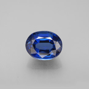 2.77カラットの天然ディープブルーカイヤナイト（8.8×7 mm・オーバルカット）
