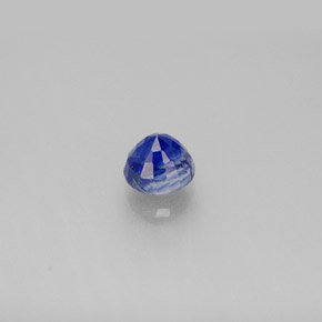 0.78カラットの天然ブルーカイヤナイト（4.95 mm・ラウンドカット）