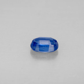 0.70カラットの天然ブルーカイヤナイト（6.1×4.3 mm・オーバルカット）