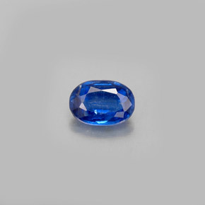 0.59カラットの天然ブルーカイヤナイト（5.9×4.2 mm・オーバルカット）