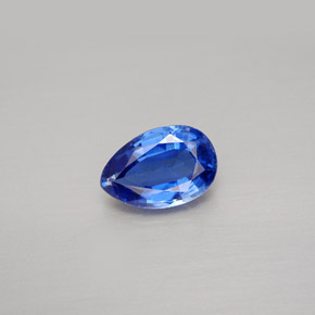 1.69カラットの天然ブルーカイヤナイト（9×6 mm・洋梨の形）