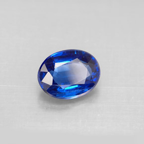 2.31カラットの天然ブルーカイヤナイト（9.2×7 mm・オーバルカット）