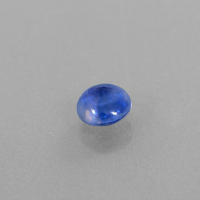 0.91カラットの天然ブルーカイヤナイト（5.87 mm・透明）