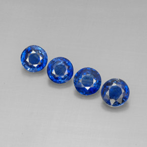 カラットの天然ブルーカイヤナイト（6.24 mm・ラウンドカット）