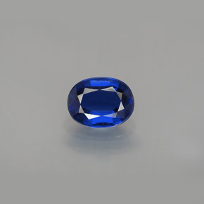 2.66カラットの天然ブルーカイヤナイト（9.2×7.1 mm・オーバルカット）