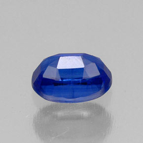 0.78カラットの天然ブルーカイヤナイト（6.2×4.2 mm・オーバルカット）