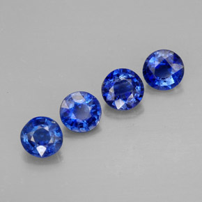 カラットの天然ブルーカイヤナイト（4.90 mm・ラウンドカット）