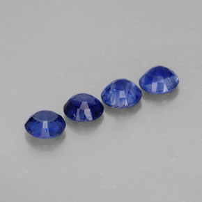 カラットの天然ブルーカイヤナイト（4.90 mm・ラウンドカット）