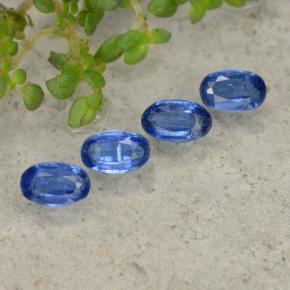 1.50カラットの天然ブルーカイヤナイト（5.3×3.3 mm・オーバルカット）