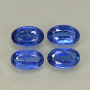 1.40カラットの天然ディープブルーカイヤナイト（5.1×3.2 mm・オーバルカット）