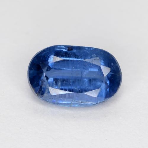 0.70カラットの天然明るいブルーカイヤナイト（6.3×4.1 mm・オーバルカット）