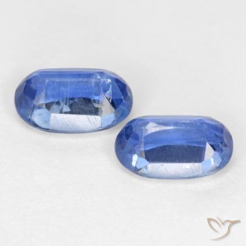 Shop natural 1.34ct ネイビーブルー カイヤナイト gems, 楕円形, from ネパール at GemSelect. In stock, global shipping!