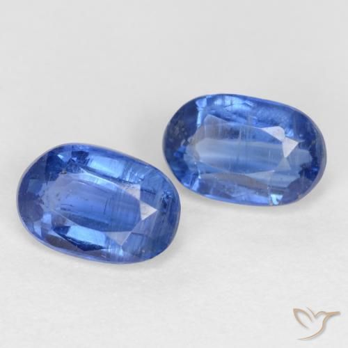 Shop natural 1.39ct ディープブルー カイヤナイト gems, 楕円形, from ネパール at GemSelect. In stock, global shipping!