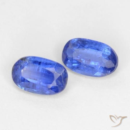 Shop natural 0.79ct ディープブルー カイヤナイト gems, 楕円形, from ネパール at GemSelect. In stock, global shipping!