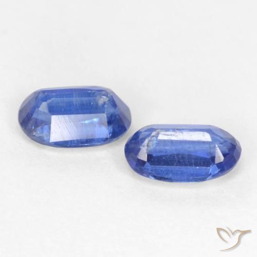 Shop natural 0.79ct ディープブルー カイヤナイト gems, 楕円形, from ネパール at GemSelect. In stock, global shipping!