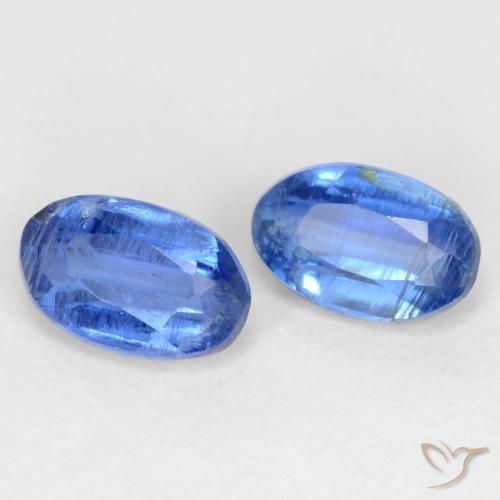Shop natural 0.73ct ディープブルー カイヤナイト gems, 楕円形, from ネパール at GemSelect. In stock, global shipping!