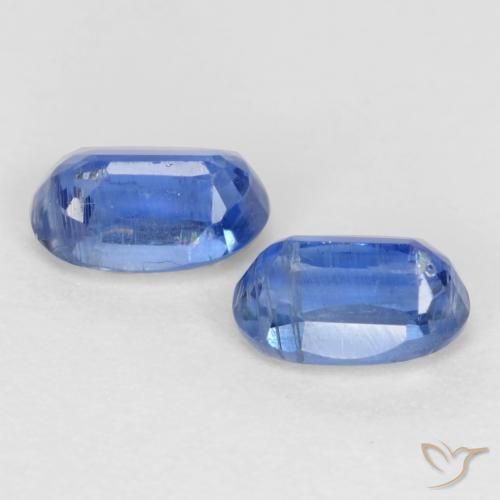 Shop natural 0.73ct ディープブルー カイヤナイト gems, 楕円形, from ネパール at GemSelect. In stock, global shipping!