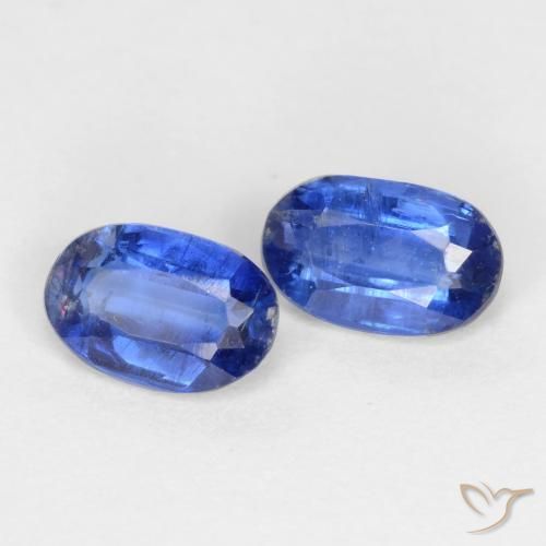 Shop natural 0.98ct ディープブルー カイヤナイト gems, 楕円形, from ネパール at GemSelect. In stock, global shipping!