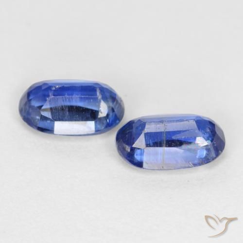 Shop natural 0.98ct ディープブルー カイヤナイト gems, 楕円形, from ネパール at GemSelect. In stock, global shipping!