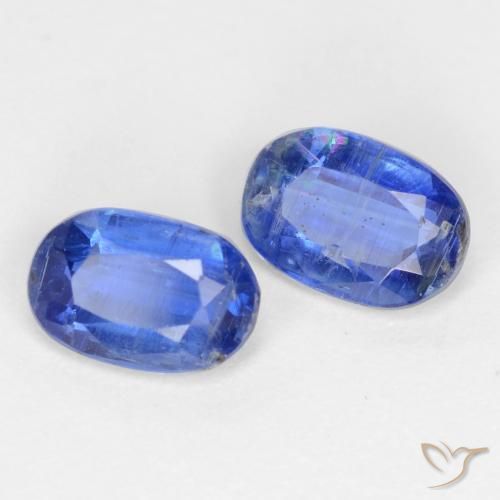 Shop natural 1.33ct ネイビーブルー カイヤナイト gems, 楕円形, from ネパール at GemSelect. In stock, global shipping!