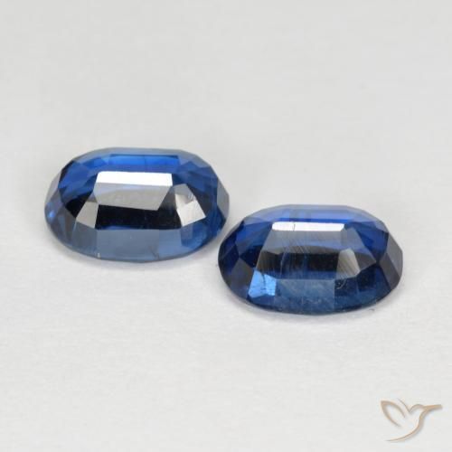Shop natural 2.28ct ネイビーブルー カイヤナイト gems, 楕円形, from ネパール at GemSelect. In stock, global shipping!