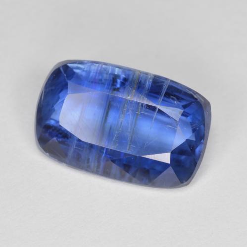 3.76カラットの天然ネイビーブルーカイヤナイト（11.6×7.3 mm・クッションカット）