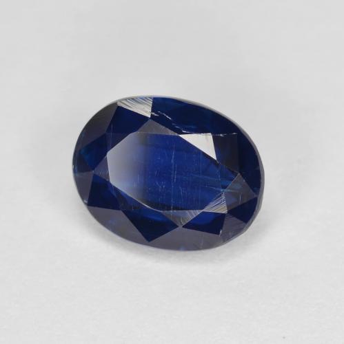1.75カラットの天然ネイビーブルーカイヤナイト（8×6.2 mm・オーバルカット）