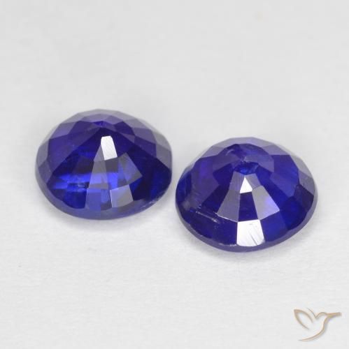 Shop natural 2.24ct 濃いネイビーブルー カイヤナイト gems, ラウンド, from ネパール at GemSelect. In stock, global shipping!