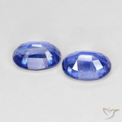 Shop natural 2.04ct ミディアムネイビーブルー カイヤナイト gems, 楕円形, from ネパール at GemSelect. In stock, global shipping!