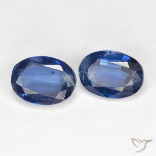 Shop natural 2.10ct ネイビーブルー カイヤナイト gems, 楕円形, from ネパール at GemSelect. In stock, global shipping!