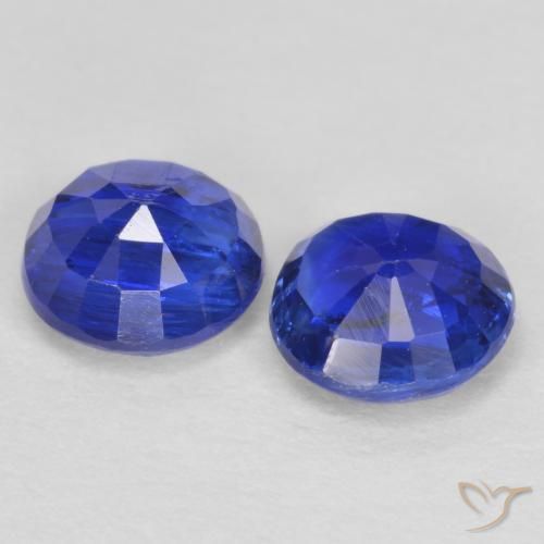 Shop natural 1.30ct ディープブルー カイヤナイト gems, ラウンド, from ネパール at GemSelect. In stock, global shipping!