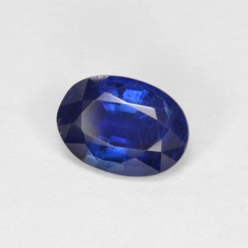 0.98カラットの天然ロイヤルブルーカイヤナイト（7×5.1 mm・オーバルカット）