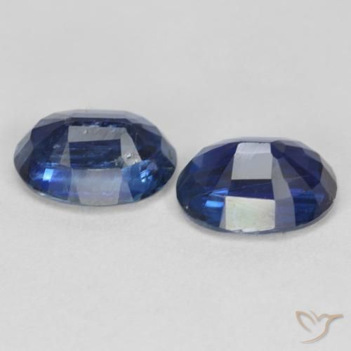 Shop natural 3.20ct ネイビーブルー カイヤナイト gems, 楕円形, from ネパール at GemSelect. In stock, global shipping!