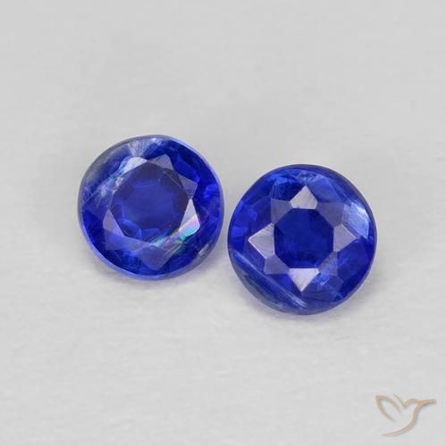 Shop natural 0.48ct 濃いネイビーブルー カイヤナイト gems, ラウンド, from ネパール at GemSelect. In stock, global shipping!