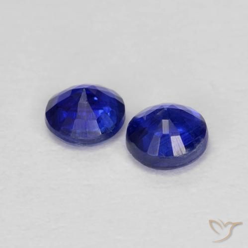 Shop natural 0.48ct 濃いネイビーブルー カイヤナイト gems, ラウンド, from ネパール at GemSelect. In stock, global shipping!