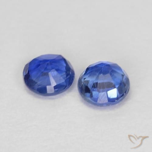 Shop natural 0.56ct ネイビーブルー カイヤナイト gems, ラウンド, from ネパール at GemSelect. In stock, global shipping!