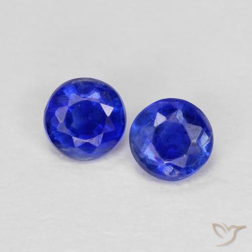 Shop natural 0.46ct ネイビーブルー カイヤナイト gems, ラウンド, from ネパール at GemSelect. In stock, global shipping!