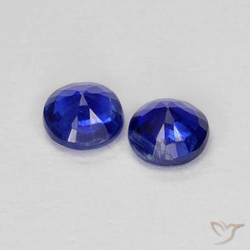 Shop natural 0.46ct ネイビーブルー カイヤナイト gems, ラウンド, from ネパール at GemSelect. In stock, global shipping!