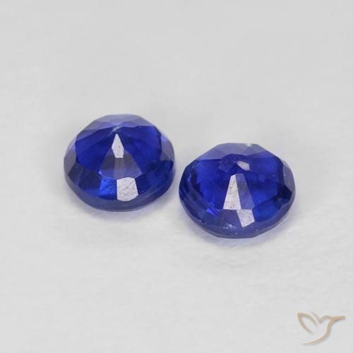 Shop natural 0.58ct ネイビーブルー カイヤナイト gems, ラウンド, from ネパール at GemSelect. In stock, global shipping!