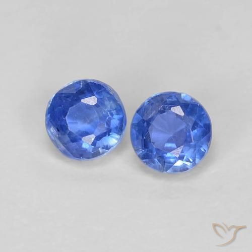 Shop natural 0.61ct 濃いアズールブルー カイヤナイト gems, ラウンド, from ネパール at GemSelect. In stock, global shipping!